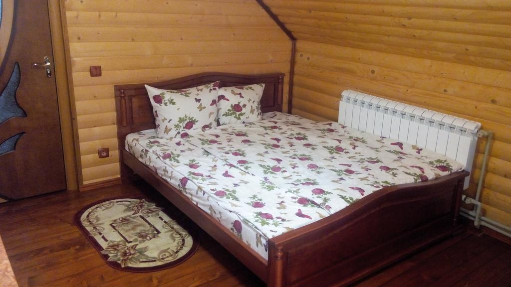 Sadyba Gostynniy Dvir Izki Εξωτερικό φωτογραφία